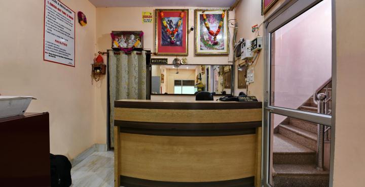 Hotel Giriraj Inn Varanasi Exterior photo